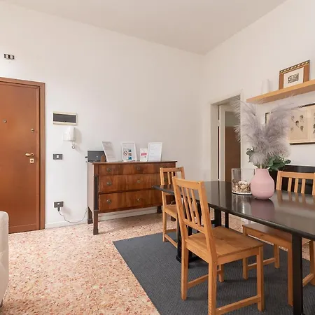 Apartment San Francesco Trilocale - Affitti Brevi Italia Brescia